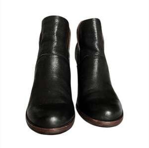 Korks by Kork-Ease Black Booties | Size 7.5